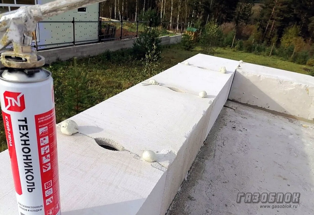 Выбираем хорошую клей-пену для газобетона фото к статье