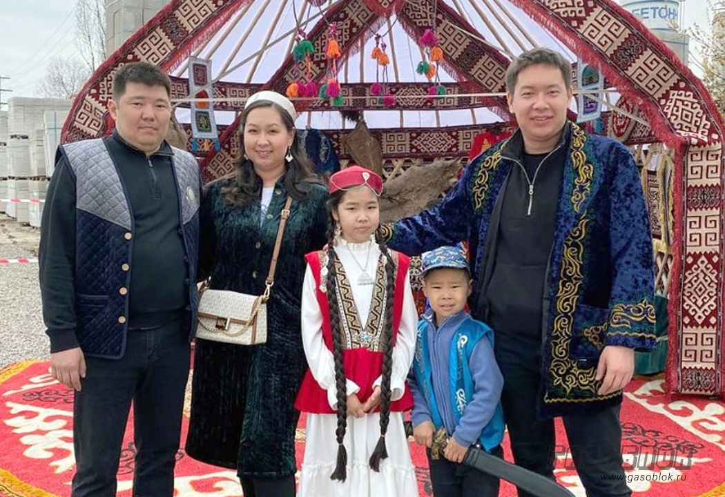АЗАГ отмечает Наурыз и поздравляет сотрудников, фото к новости