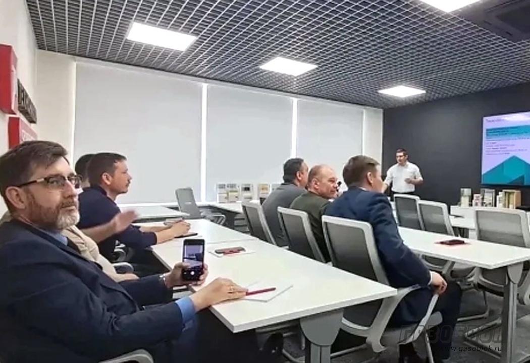 ЦЕМРОС БЛОК ведёт обучение в «Школе газобетона», фото к новости
