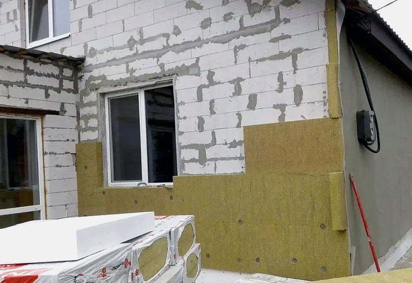Утепление изнутри и снаружи дома из газобетона